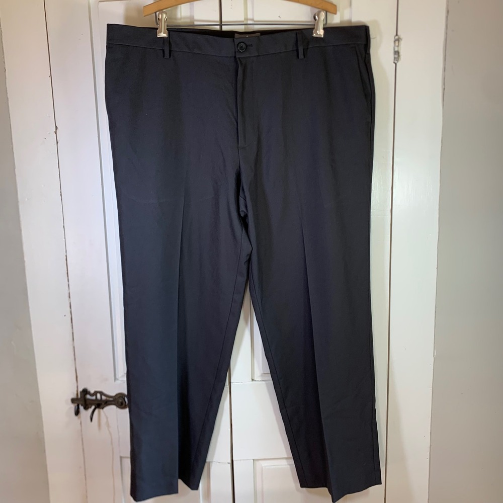 Dockers Mens Straight Fit D2 Flat Front Dress Pants Dark Gray 42x30 Charcoal